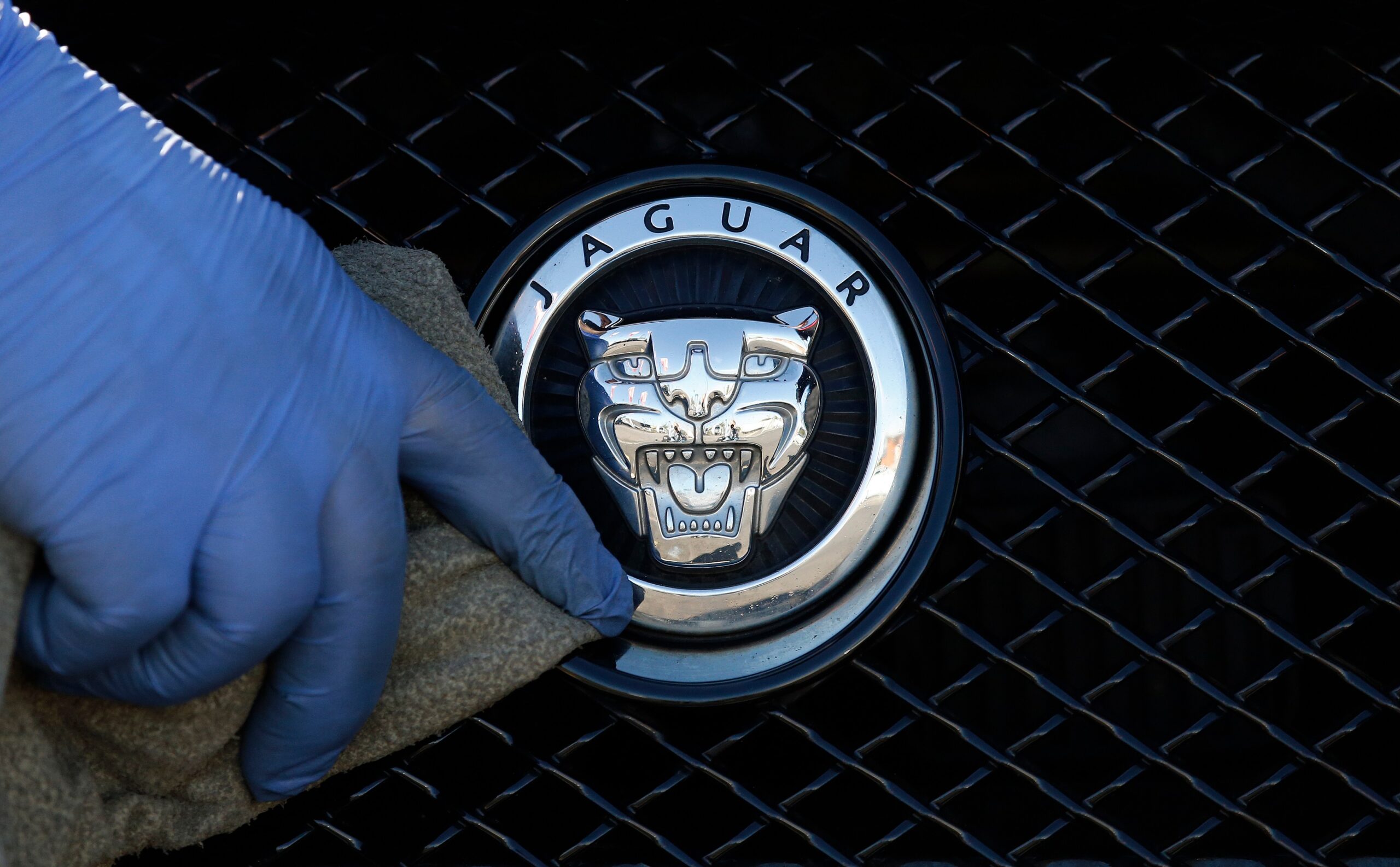 Ticker: Jaguar Land Rover will cut 4,000 jobs; Global shares are mixed Ticker: Jaguar Land Rover will cut 4,000 jobs; Global shares are mixed