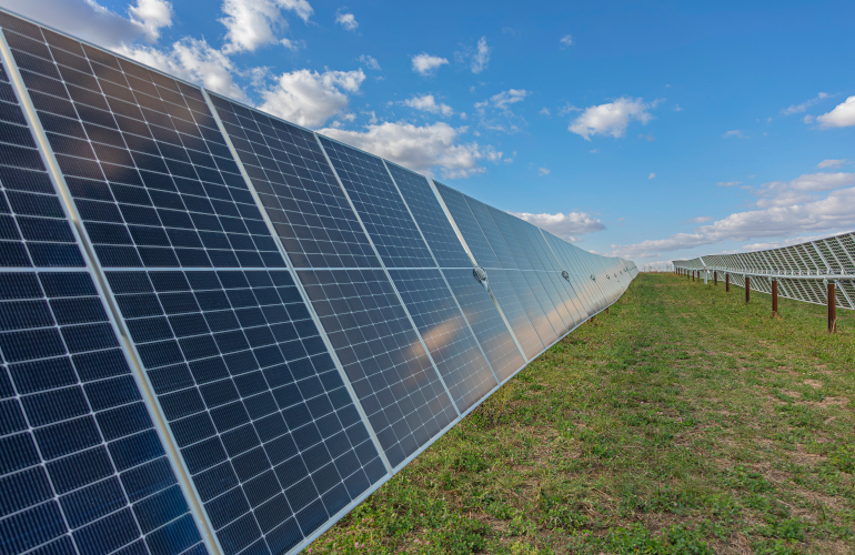 Illinois solar project connects to grid through existing switchyard for gas-fired plant