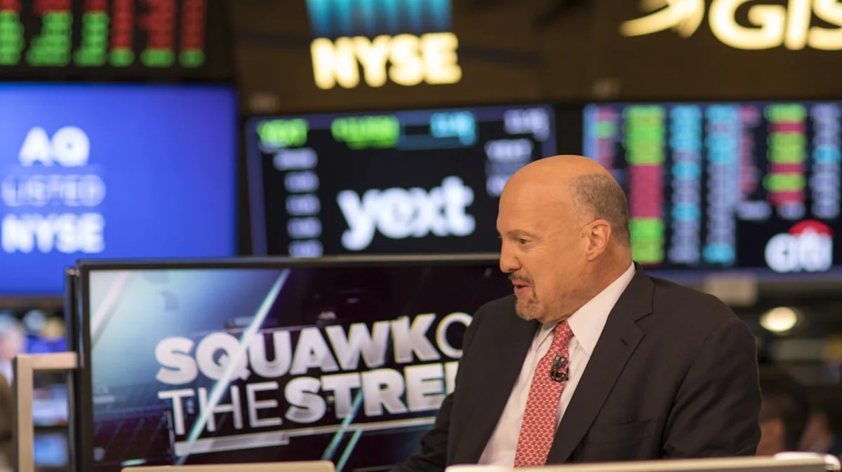 Cramer Says It’s Time To Buy The Dip on JNJ