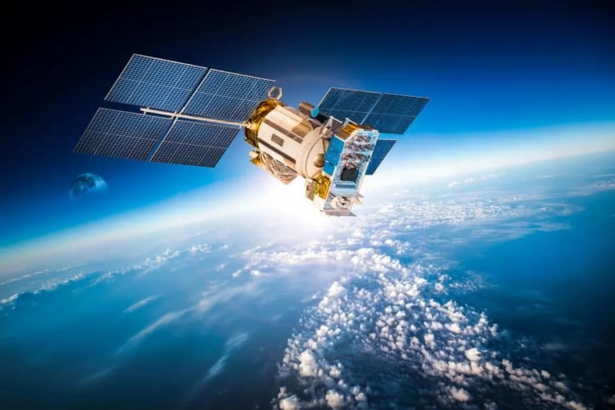 This ex-penny stock backed by SpaceX has crashed 53%! Time to buy?