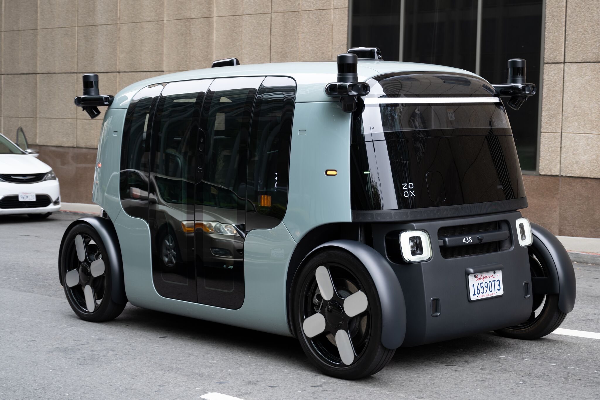 Amazon Zoox brings steering wheel-free robotaxi to Houston