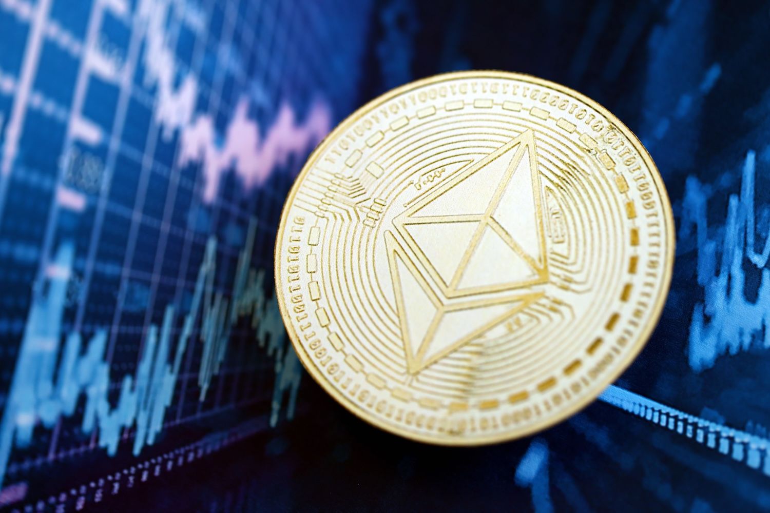 Ethereum Pushes Past ,500 While 8M Whale Exit Clouds Breakout