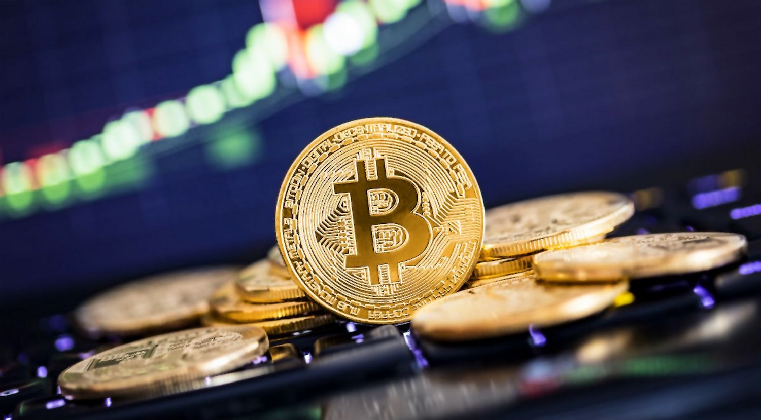 Bitcoin ETFs Score 0.8M Day While Bitcoin Falls Below K