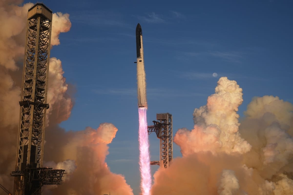 A SpaceX-Tesla Megamerger Could Benefit Both Companies and Elon Musk’s Personal Fortune