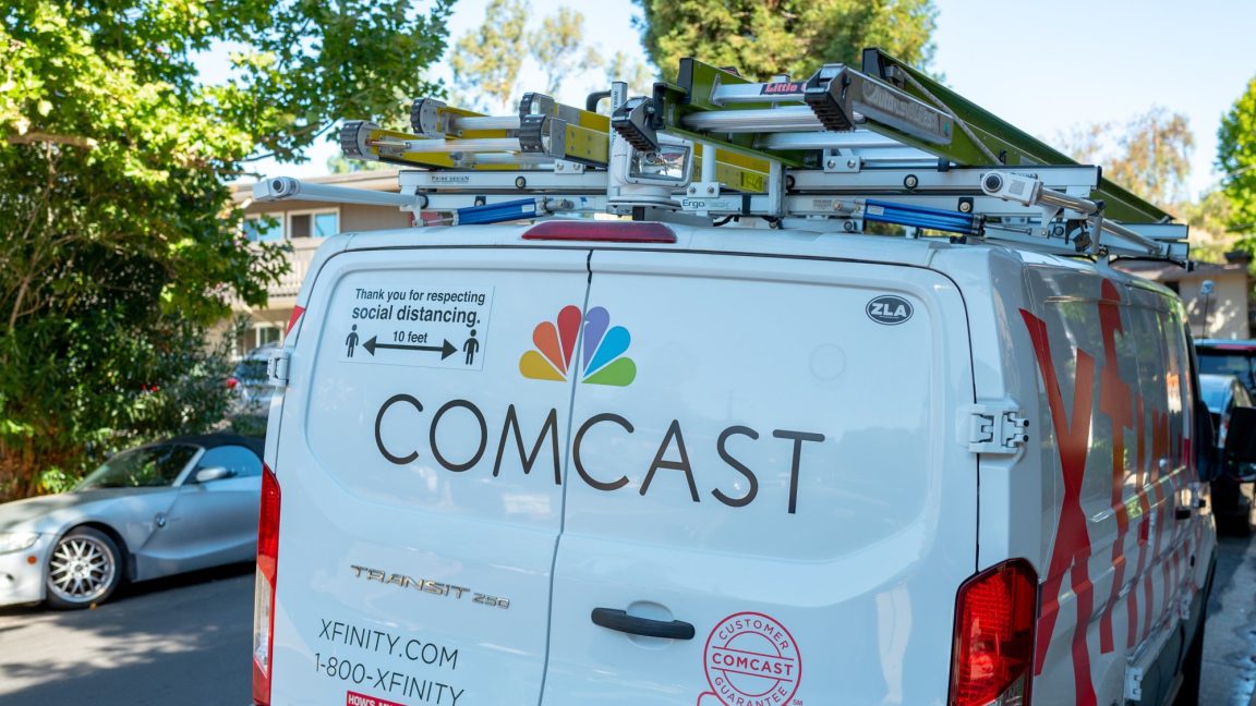 Comcast loses more customers, claims other ISPs’ cheap prices are “irrational”