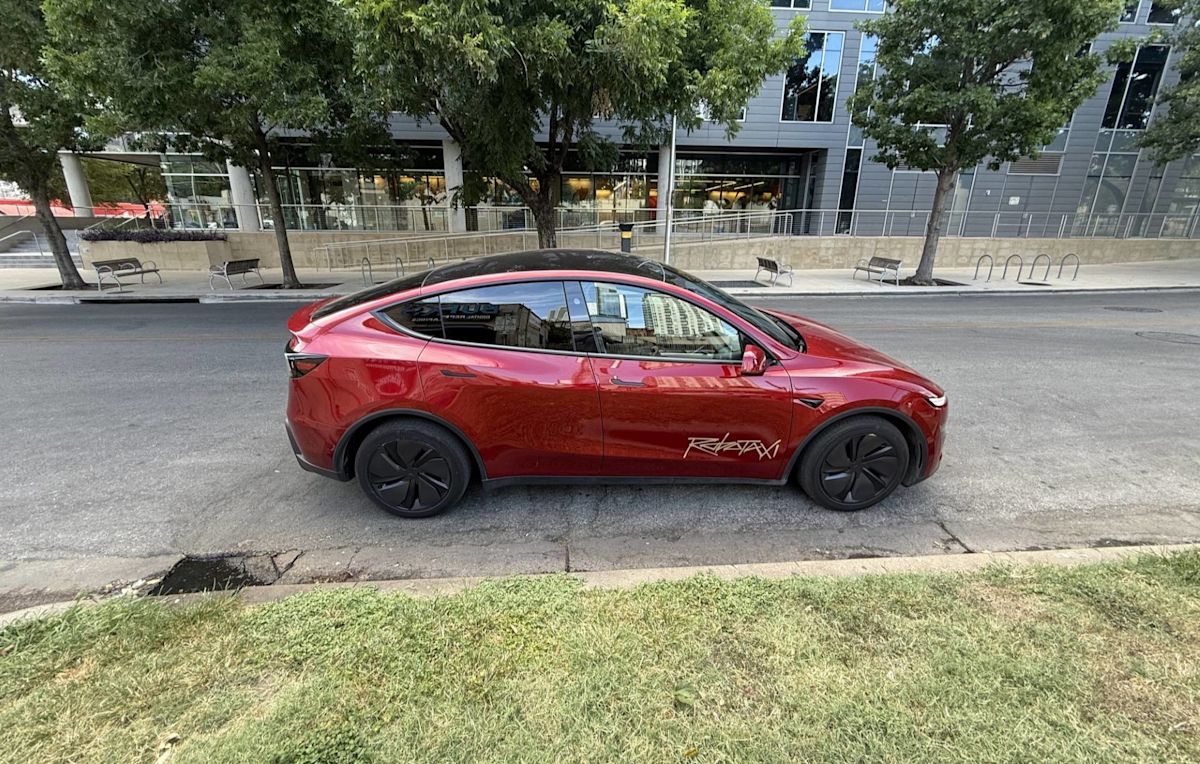 California reporter’s Tesla robotaxi got stuck in ‘fart mode,’ and no one could shut it off